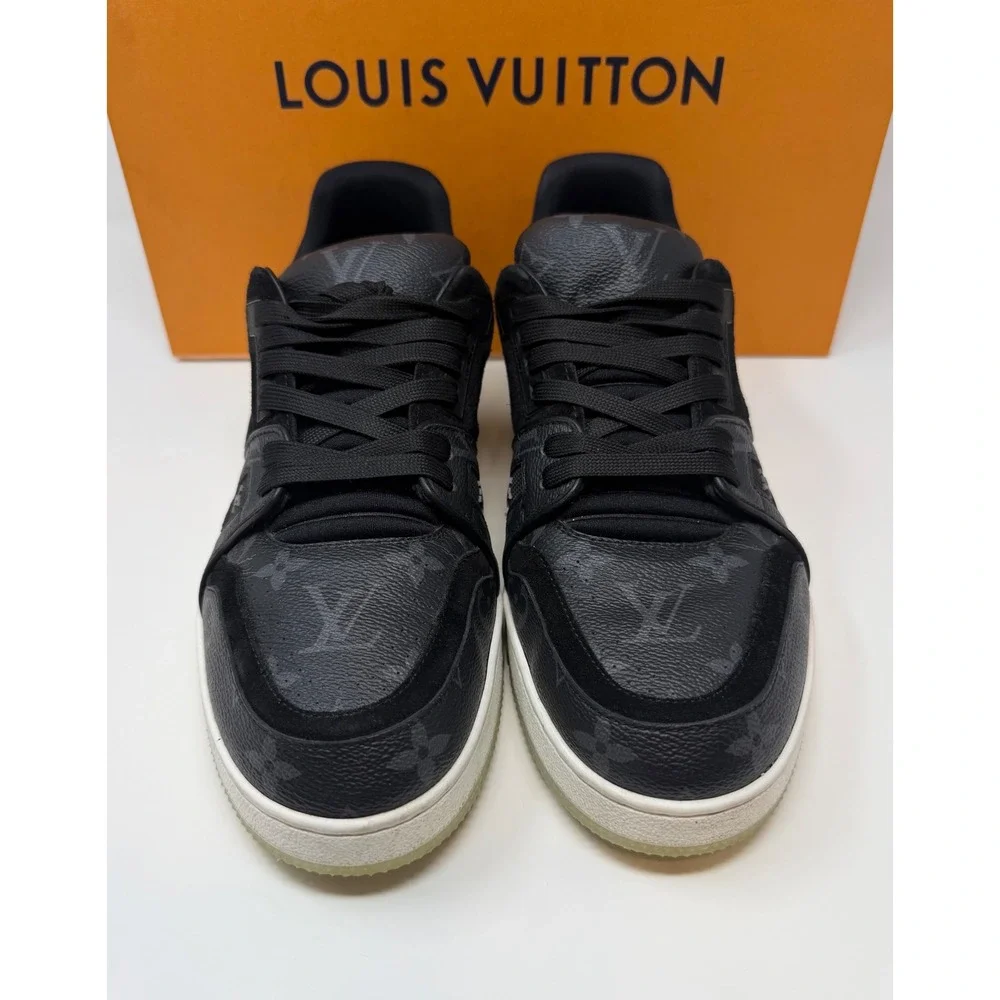 Louis Vuitton Trainer Sneaker Black Monogram Size 9 US 8 LV - Picture 2 of 10